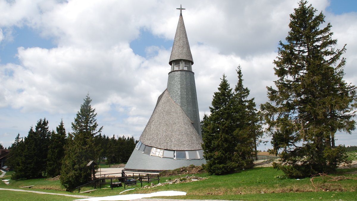 CERKEV ROGLA