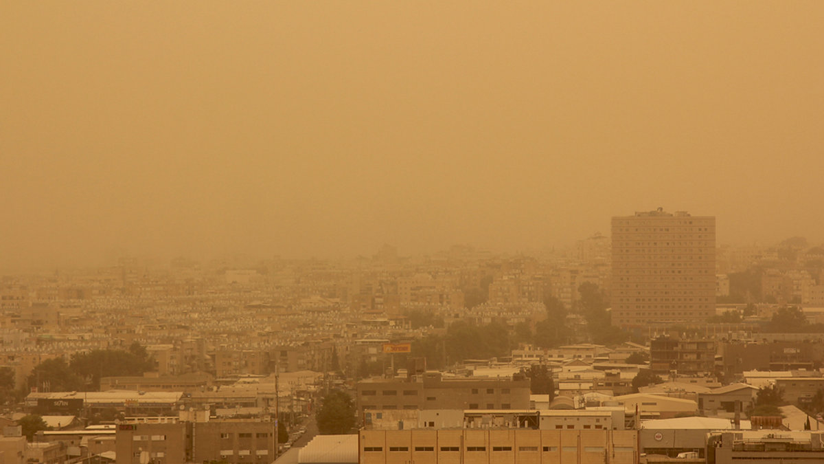 Dust,Storm.