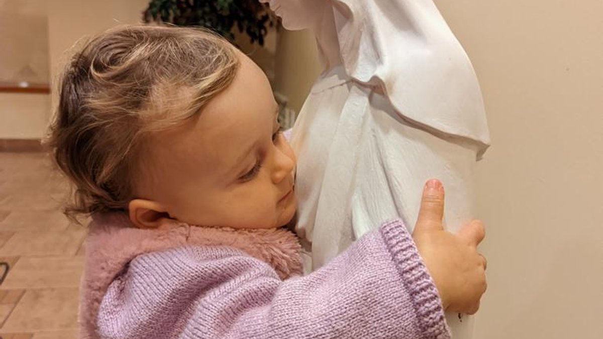 Câlin Vierge