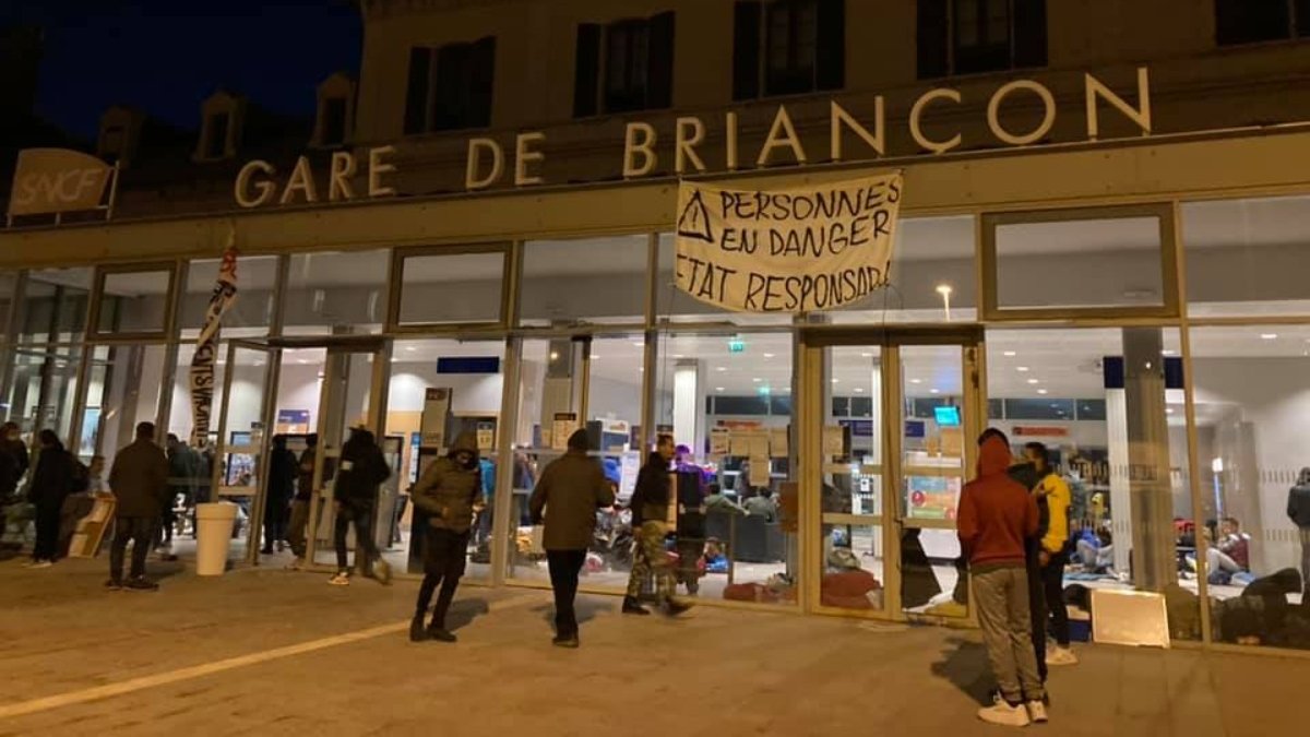 Francuski kościół przyjął pod swój dach migrantów