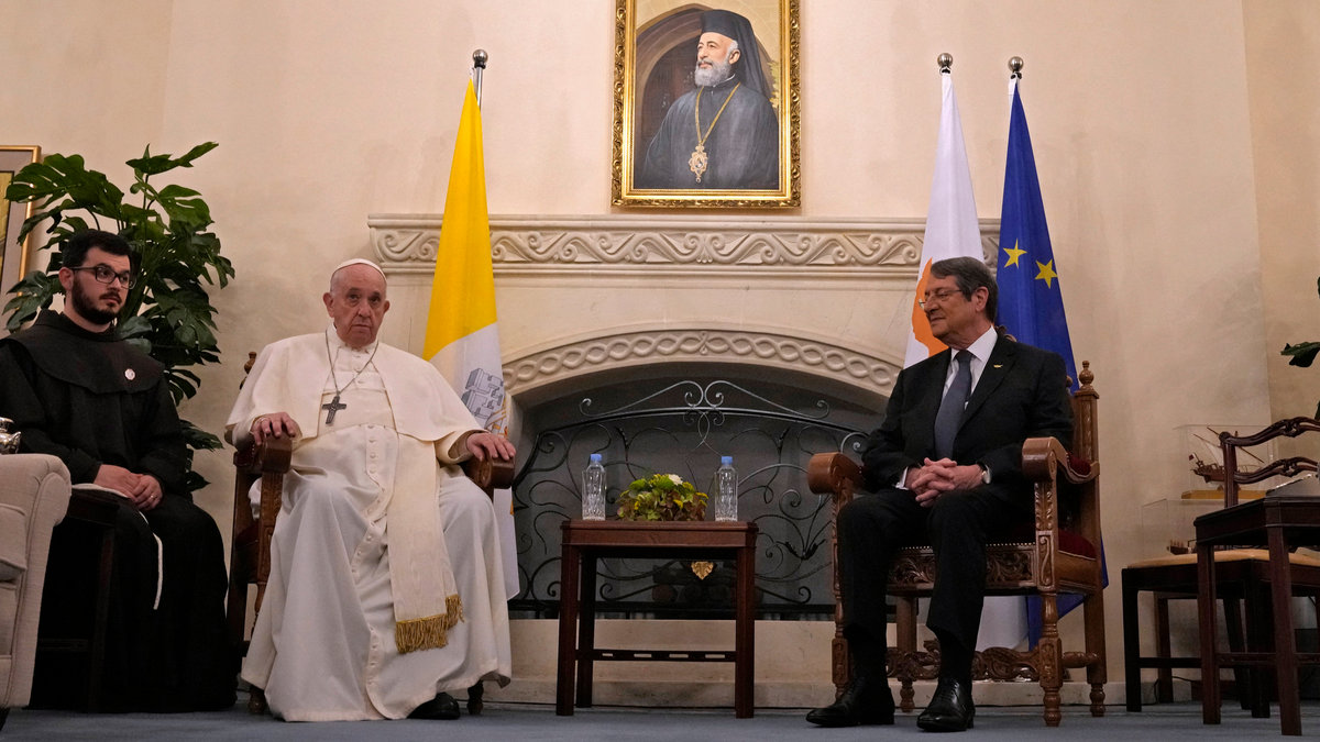 POPE-CYPRUS-GREECE-AFP