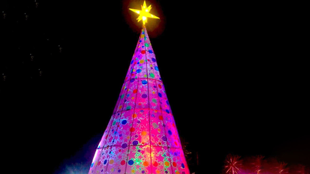 PINK CHRISTMAS TREE