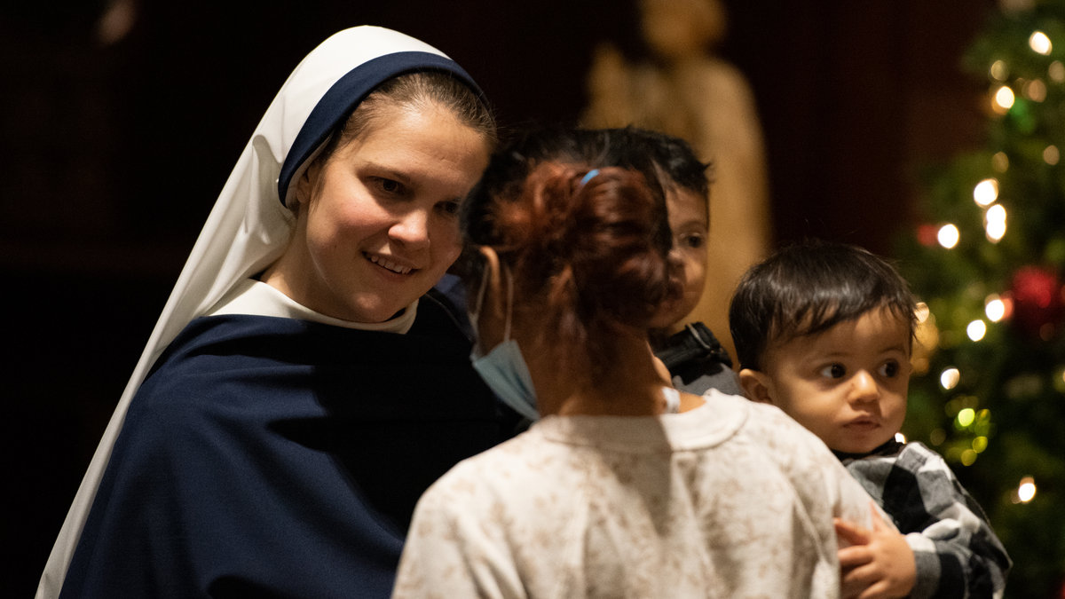 WEB3-Sisters-of-Life-Nativity-NYC-Jeffrey-Bruno-003.jpg
