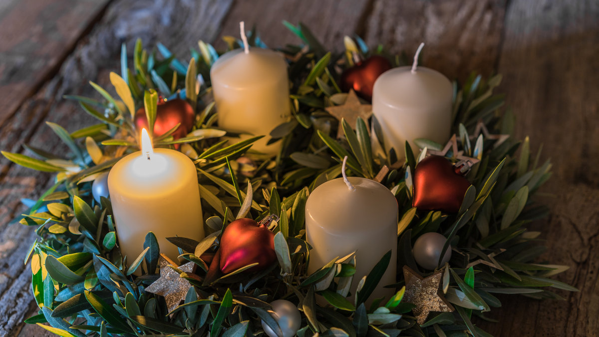 ADVENT WREATH