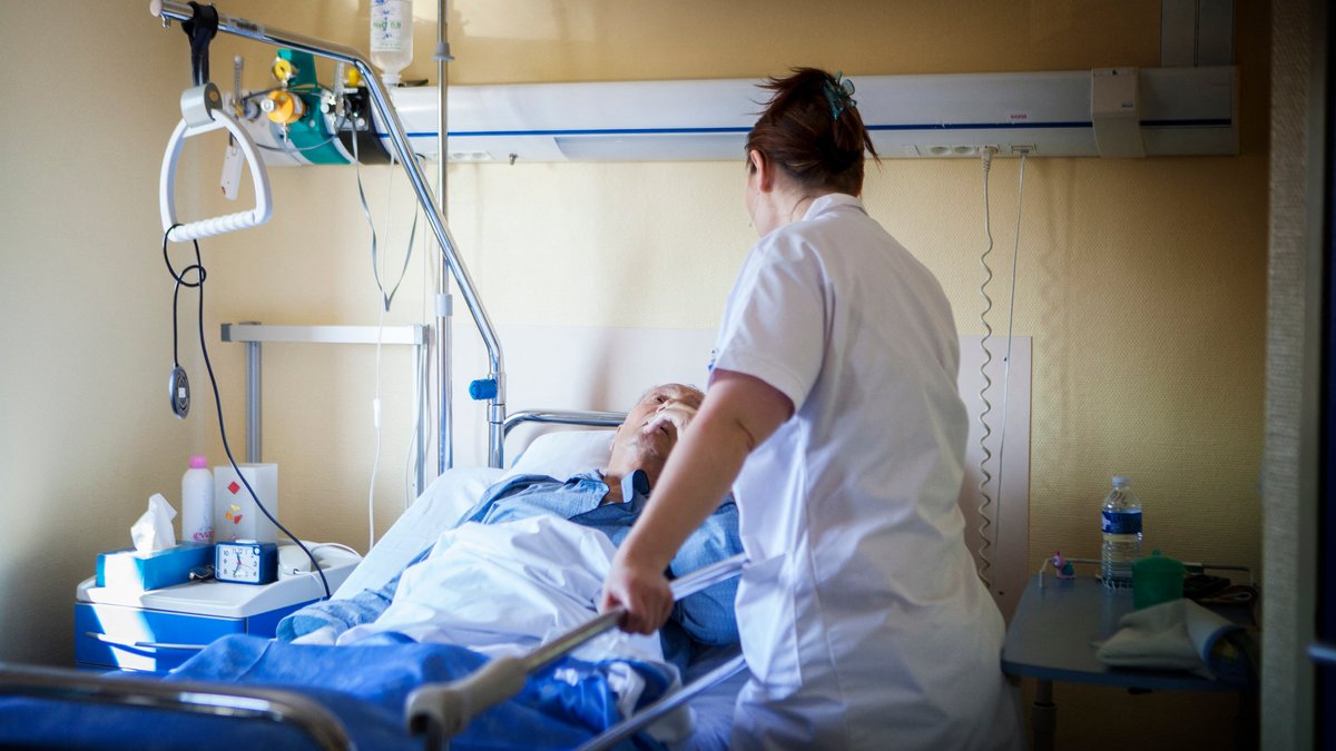 WEB2-SOINS-PALLIATIFS-FIN-DE-VIE-AFP-069_Bsip_013374_008.jpg