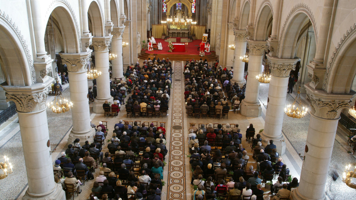 messe-nef-godong-FR147189C.jpg