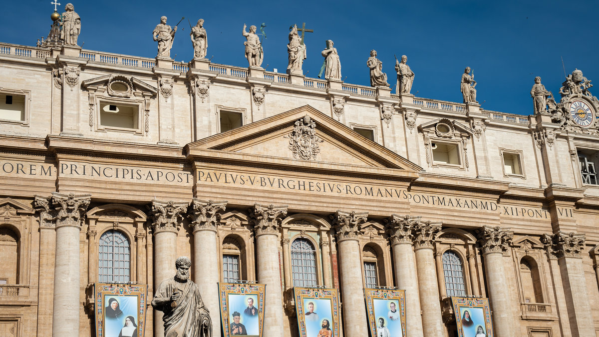 Saint-Peters-Basilica-CANONISATION-May-14-2022