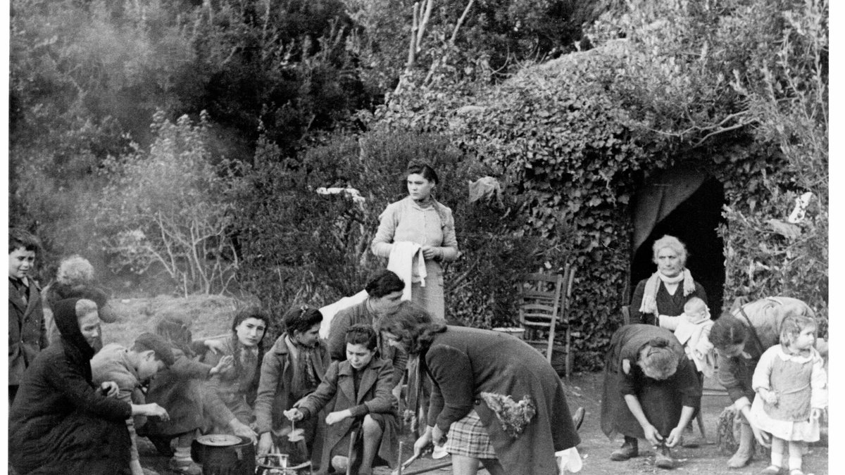 sfollati-a-castel-gandolfo-febbraio-1944