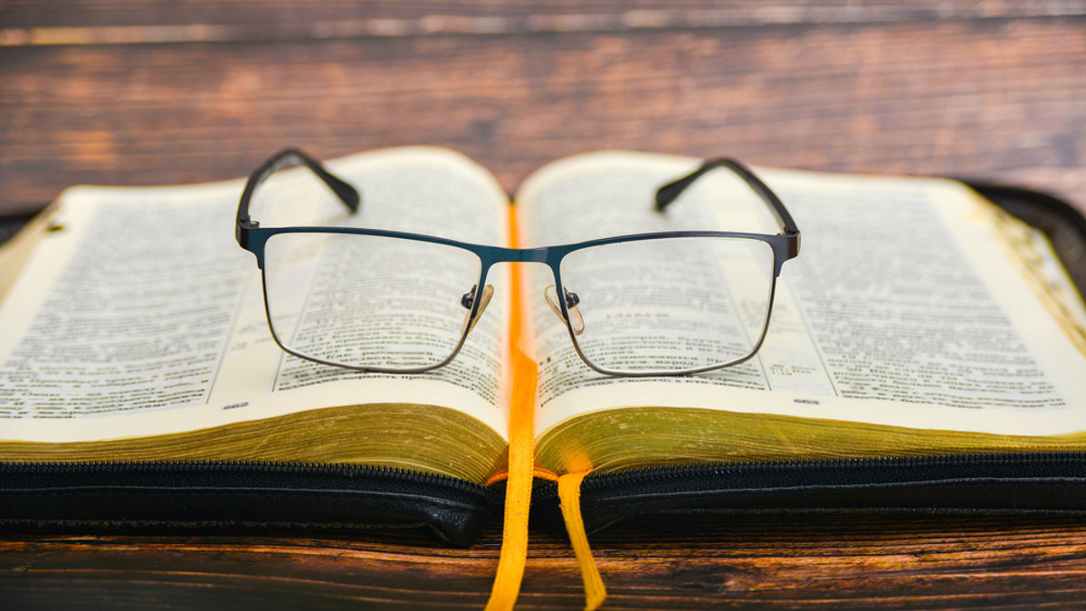 diferença entre Bíblia católica e protestante