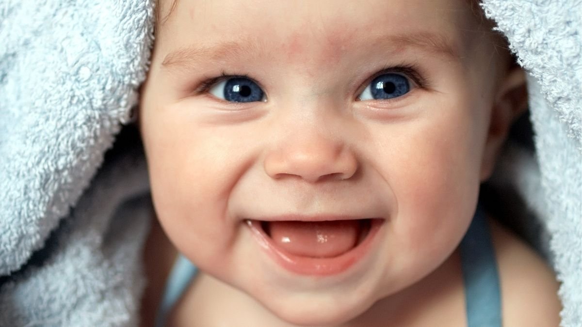 OCCHI, BAMBINO,