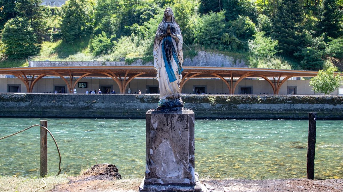 pożar w Lourdes