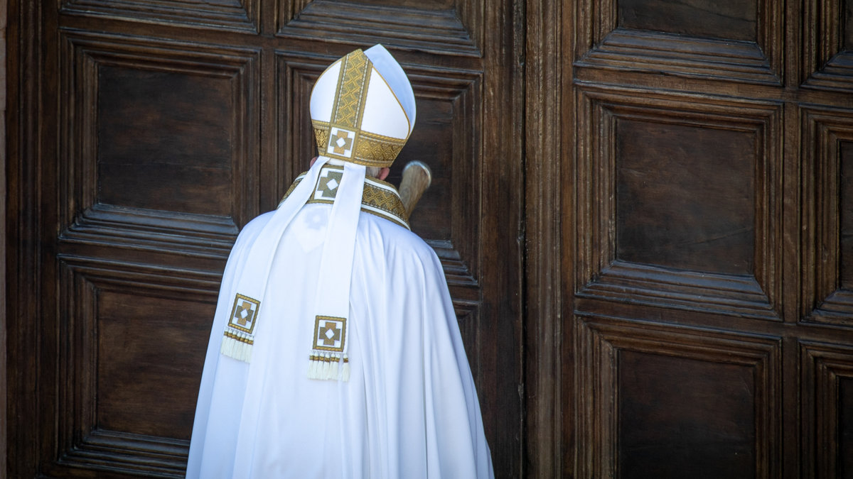 pope Francis Aquila