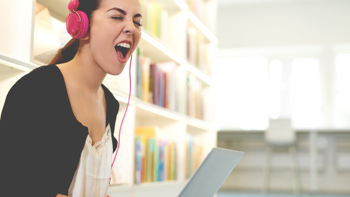 ASCOLTARE MUSICA