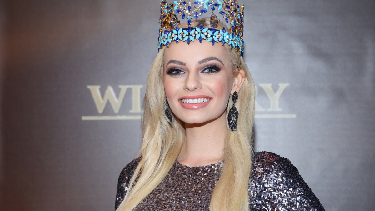 Karolina Bielawska Miss World