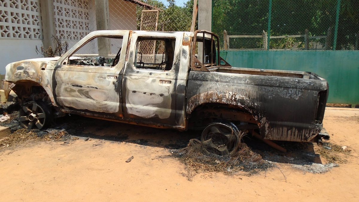 Carro queimado
