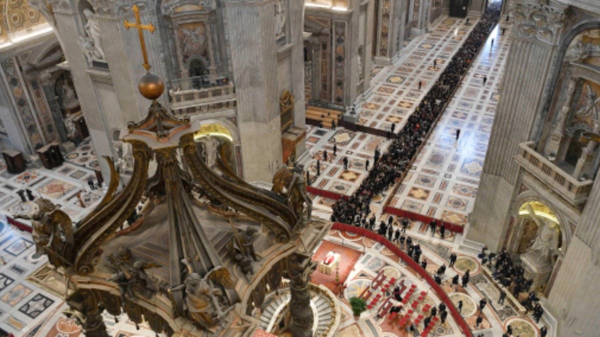 Benedict-XVI-death-saint-Peter-church.jpg