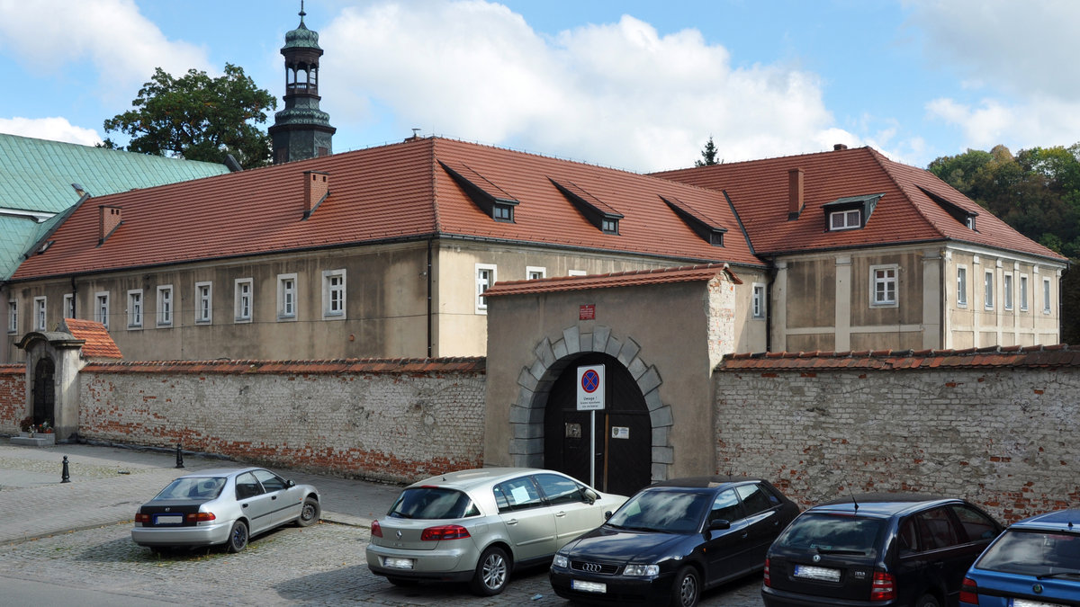 2013_Klodzko_klasztor_klarysek_04-wikipedia.jpg