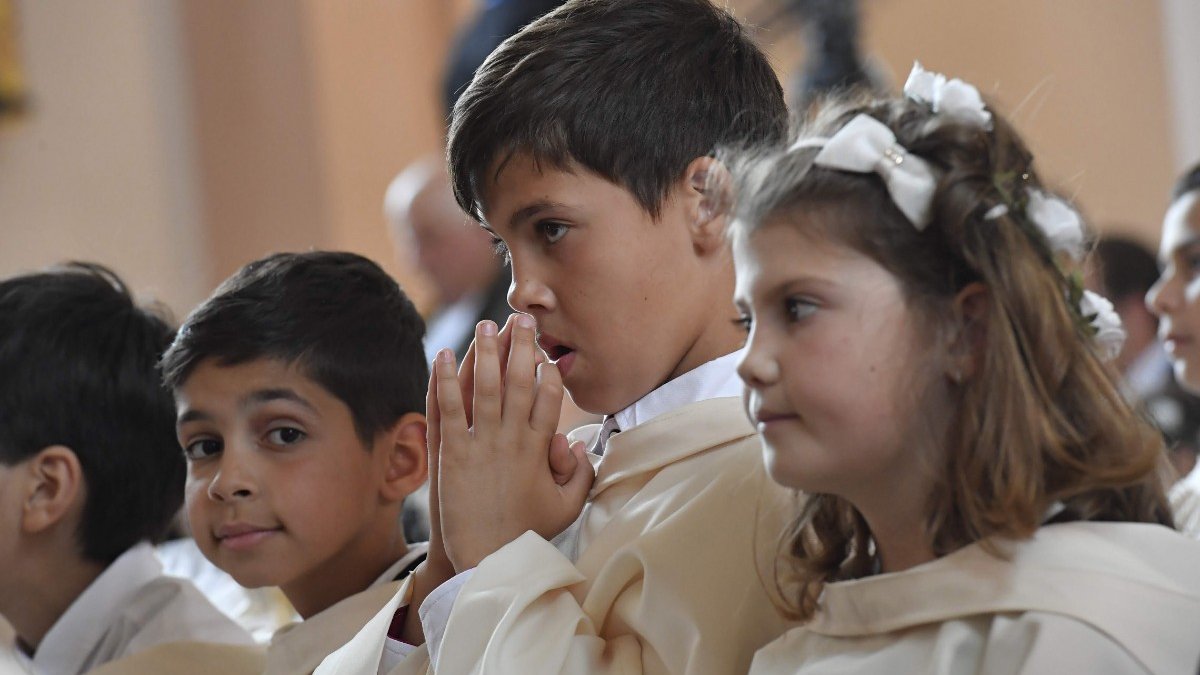 PREMIERE-COMMUNION.jpg