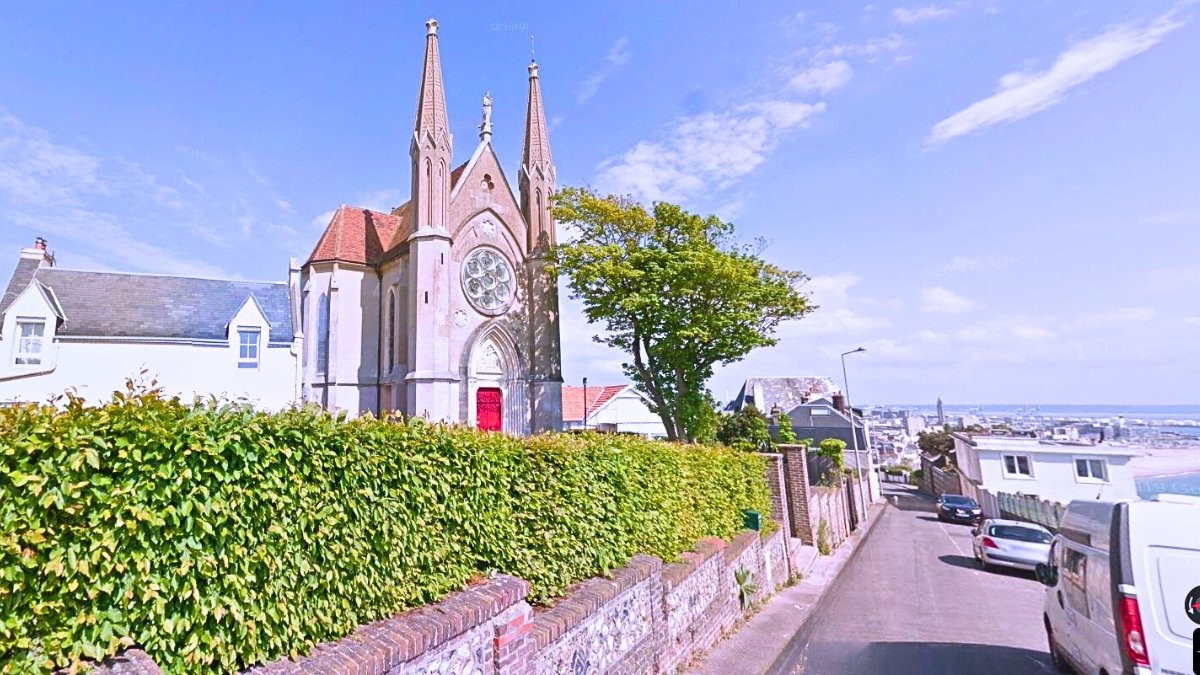 NOTRE-DAME-DES-FLOTS-SAINTE-ADRESSE-GOOGLE-STREET-VIEW.jpg