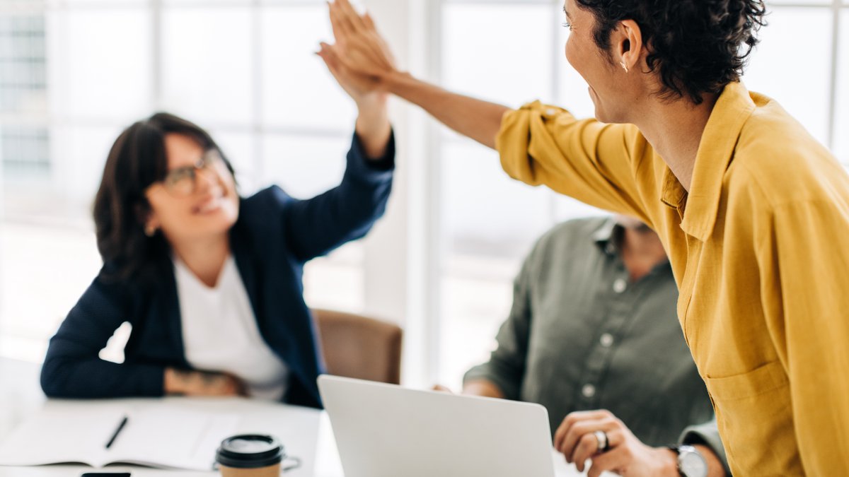 give-office-shutterstock_2340195161