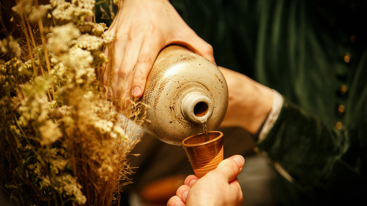 medieval-wine.jpeg