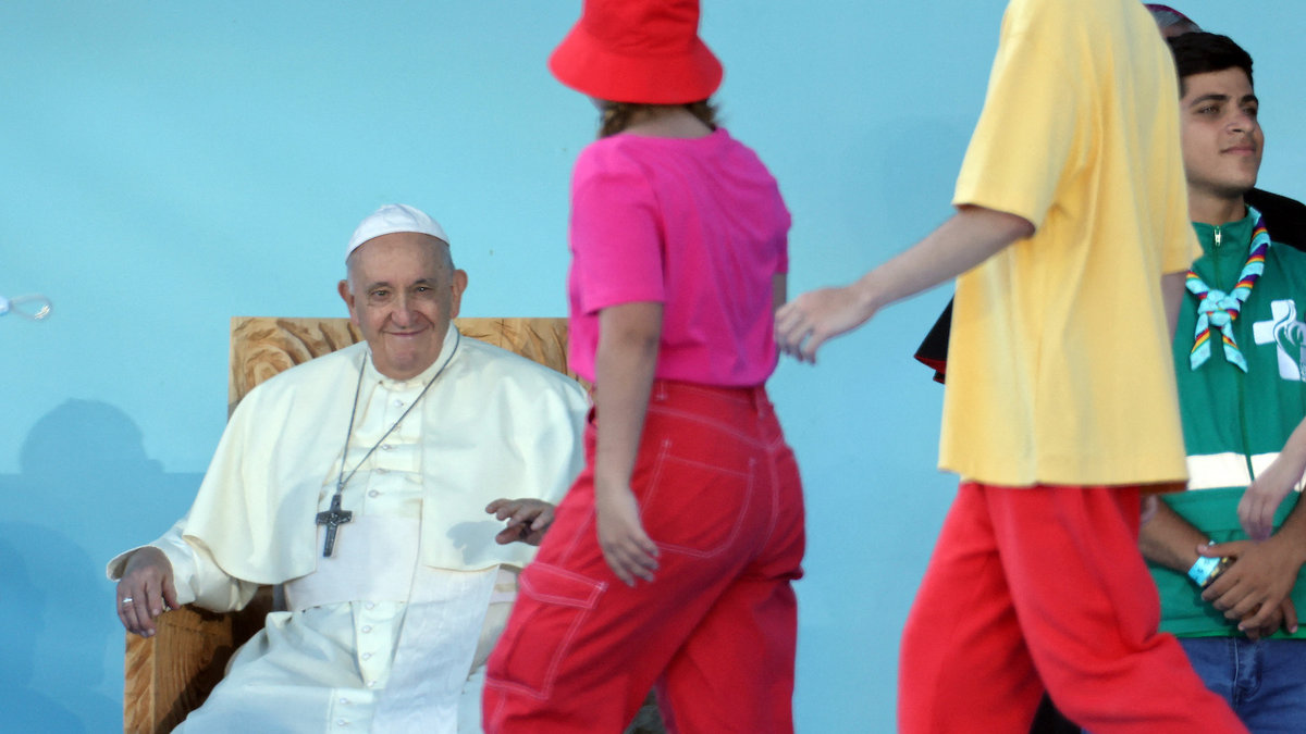 color welcome ceremony WYD