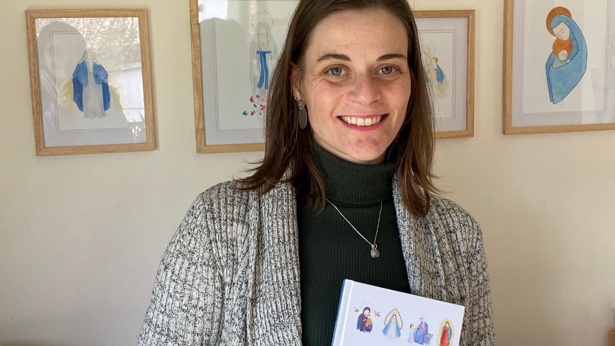 Libro el dulce nombre de María de Cata Perl