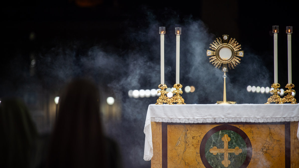 Eucharistic Adoration prayer St Peter's Square