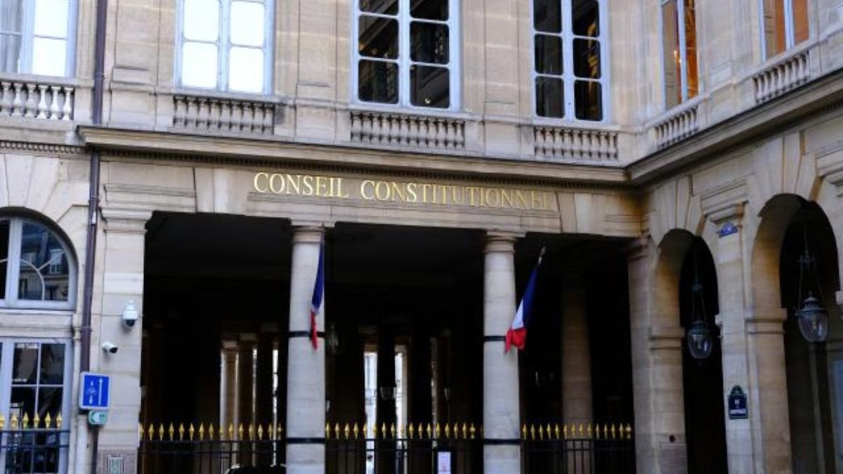 Conseil constitutionnel.