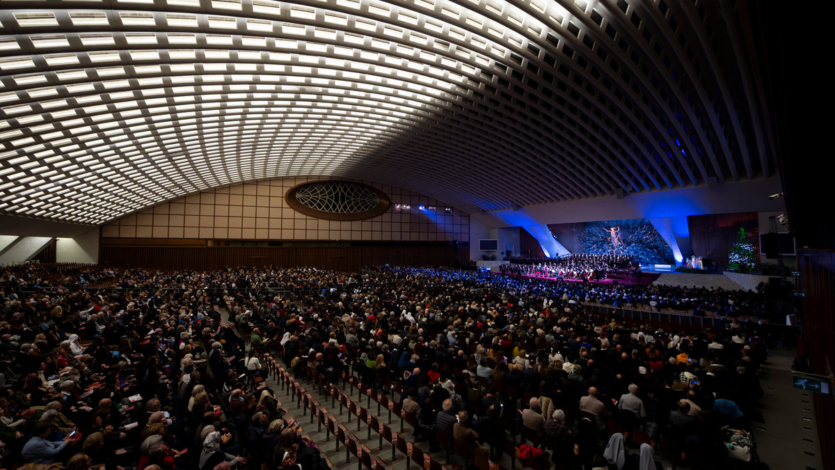 Christmas Concert with the Poor and for the Poor in the Paul VI Hall at the Vatican