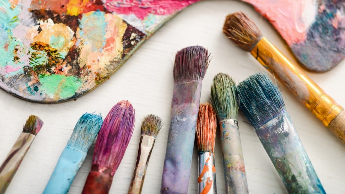 Dirty art supplies after painting a picture with oil paints
