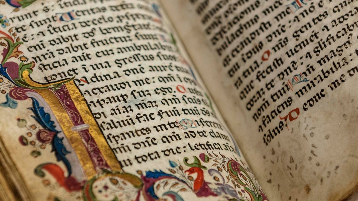 MEDIEVAL-BOOK.jpg