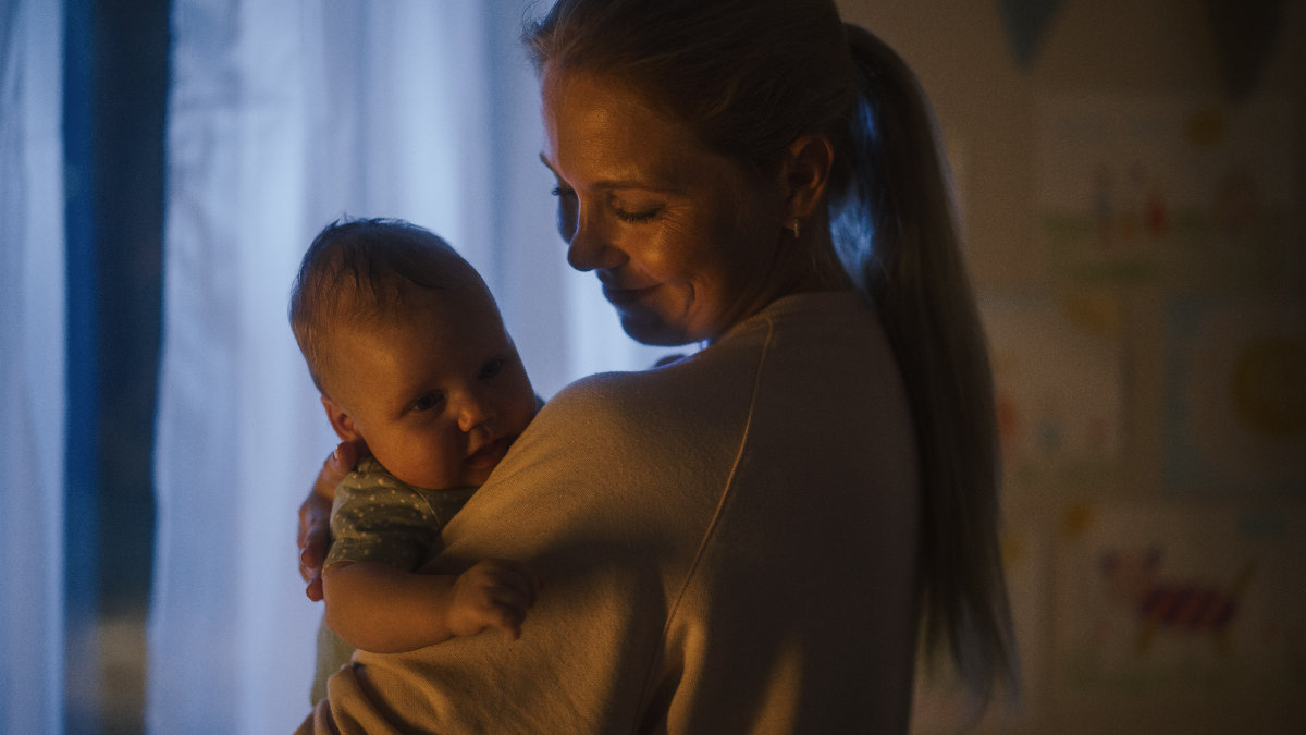 mom-baby-night-