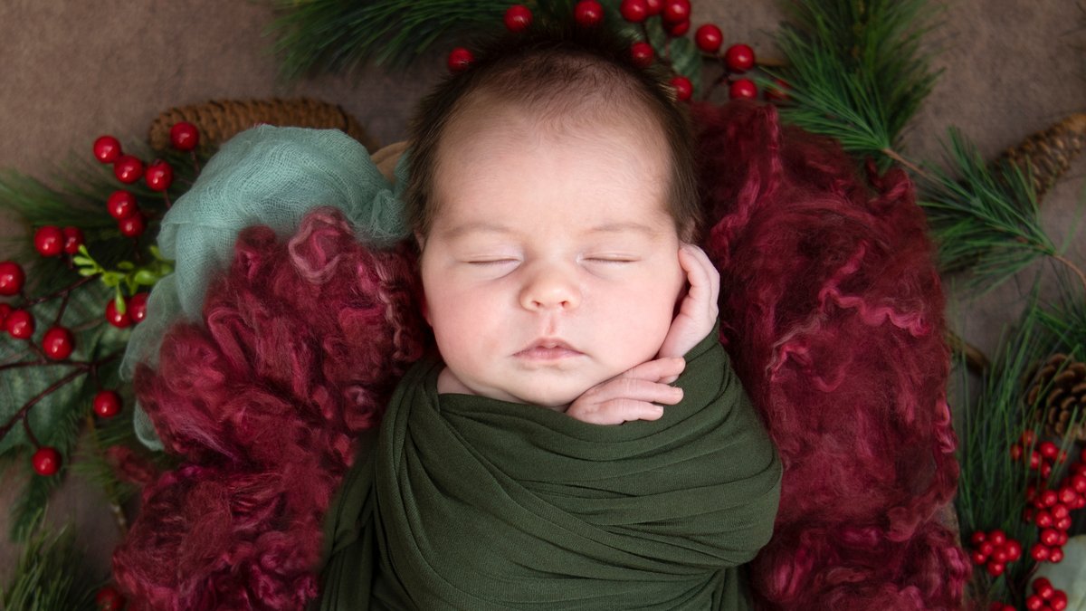 newborn baby Christmas
