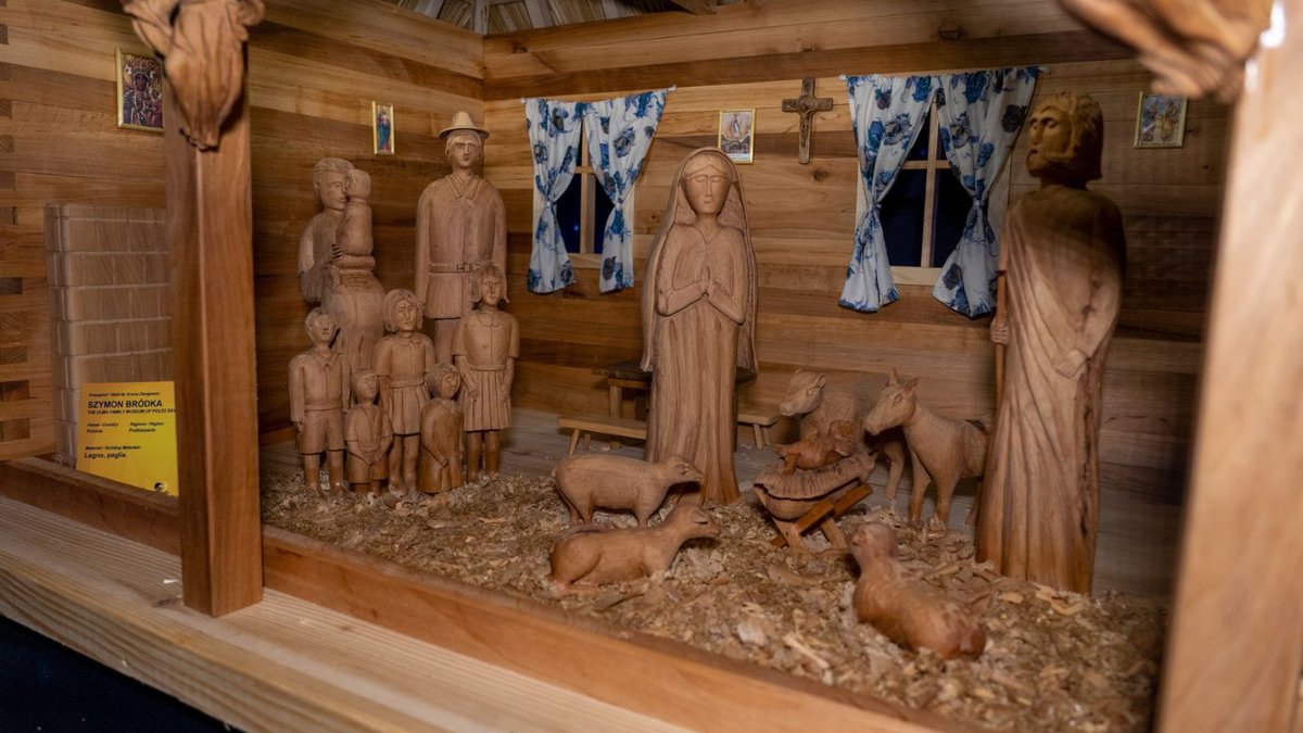 Szopka rodziny Ulmów stanęła na pl. św. Piotra w Watykanie