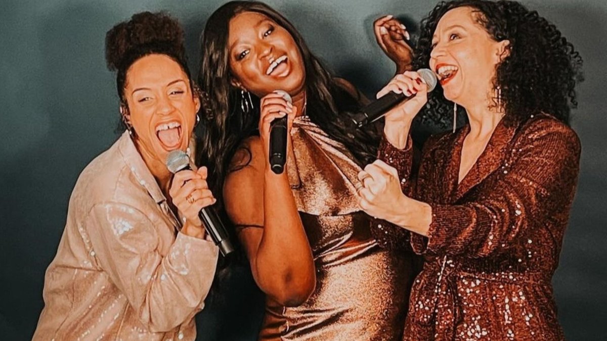 Elles-chantent-pour-leurs-patients-@les-Soignantes-compte-instagram.jpg