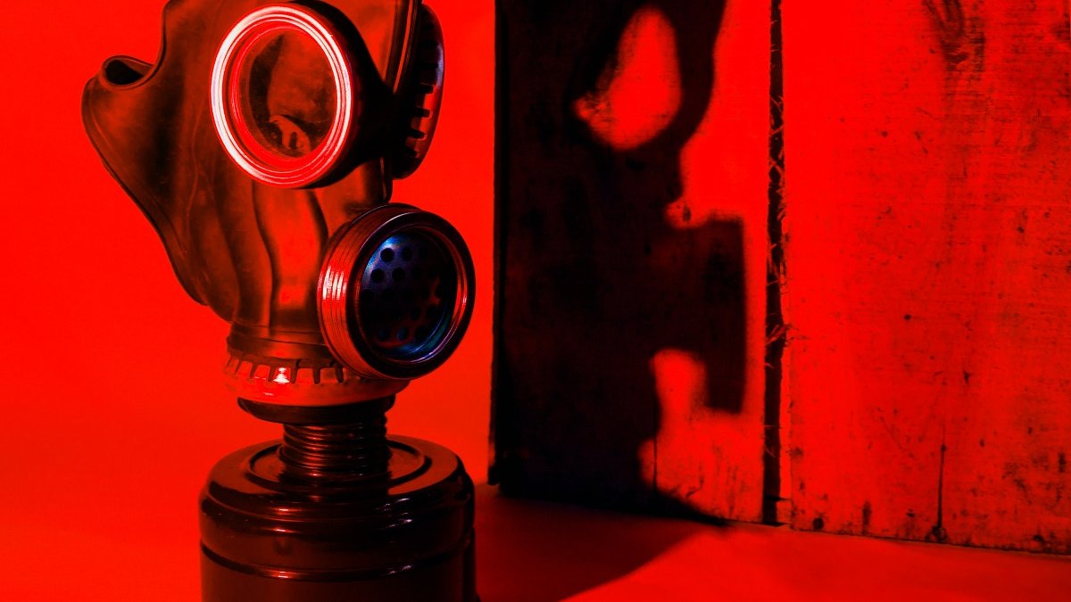 gas mask red light death penalty