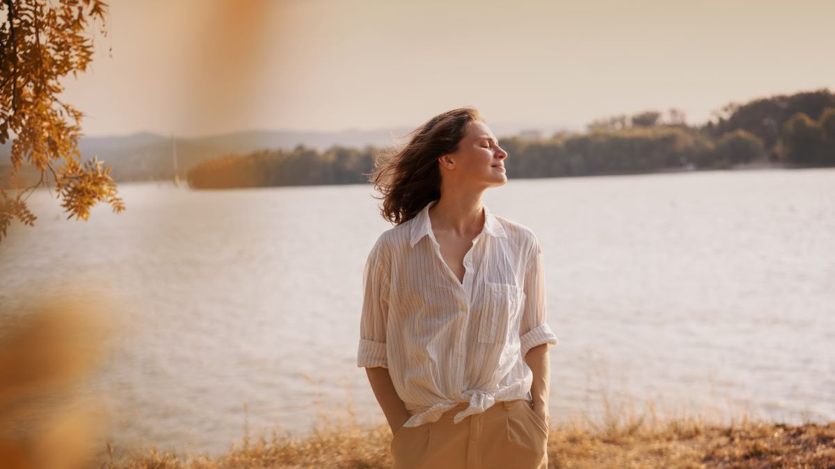 woman-breathing