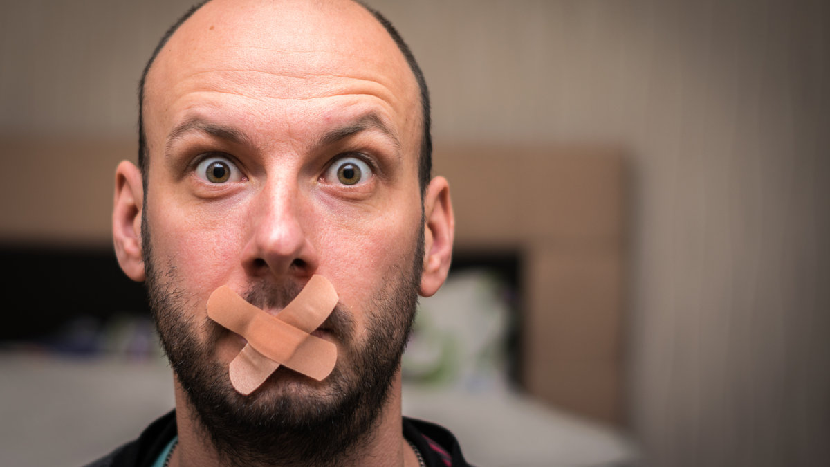 LIBERTE-EXPRESSION-shutterstock