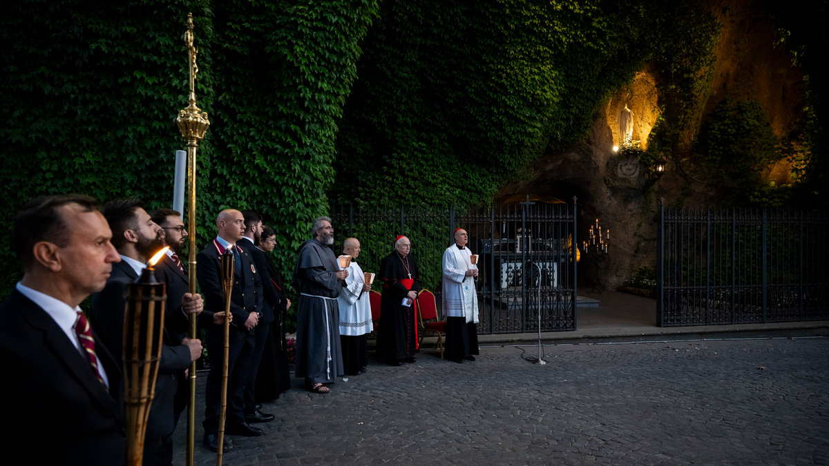 Rosary-Procession-May31-Vatican