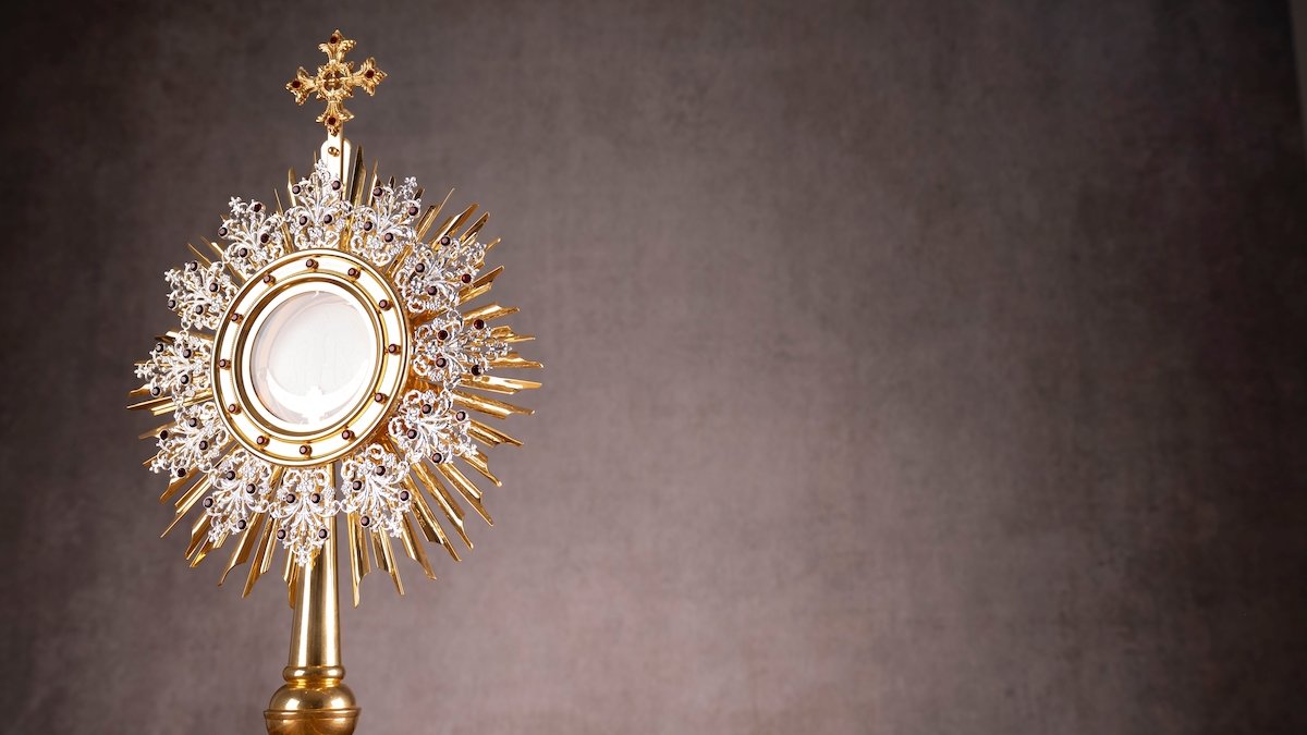 Blessed Sacrament in monstrance