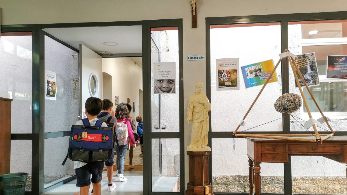 ECOLE-CATHOLIQUE-FRANCE-080_HL_NGUYONNET_2504035.jpg