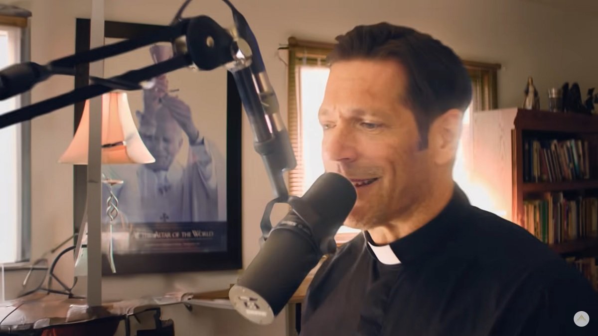 Fr. Mike Schmitz, Ascension Presents 1 million followers