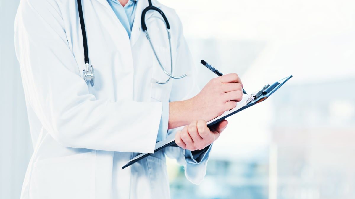 Santos que fueron médicos