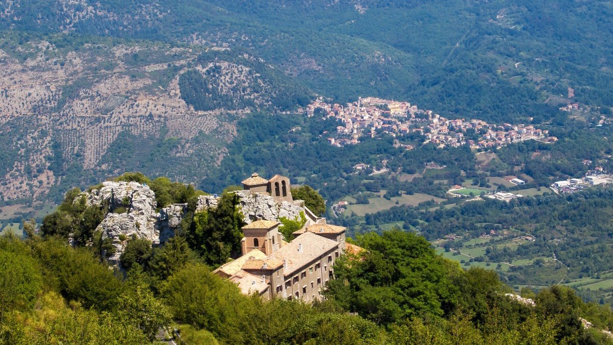 Mentorella-shutterstock_320270753.jpg