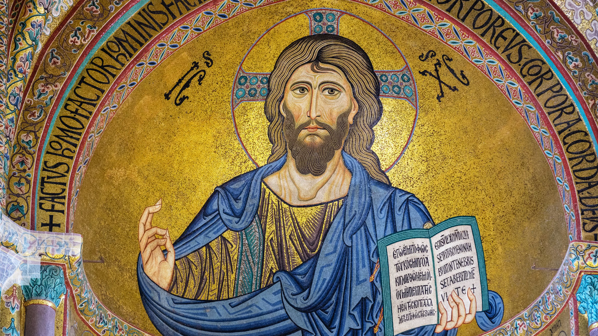 CHRIST-PANTOCRATOR-SICILE-CEFALU-ART-shutterstock