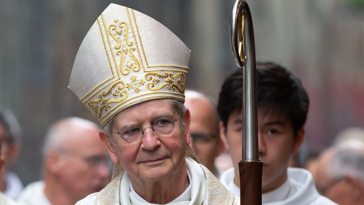 Laurent Ulrich, newly installed as Archbishop of Paris, celebrates vespers on the forecourt of the Notre-dame de Paris cathedral on May 23, 2022 in Paris. AFP