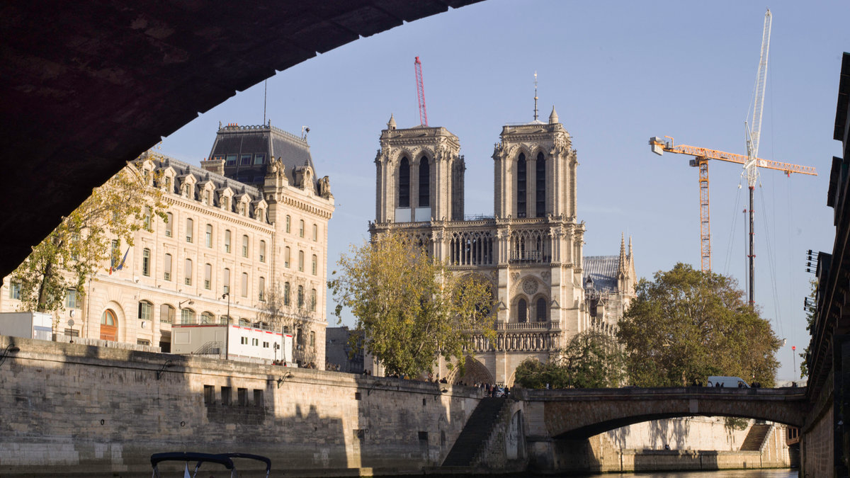 NOTRE-DAME-080_HL_EBRONCARD_2565941.jpg