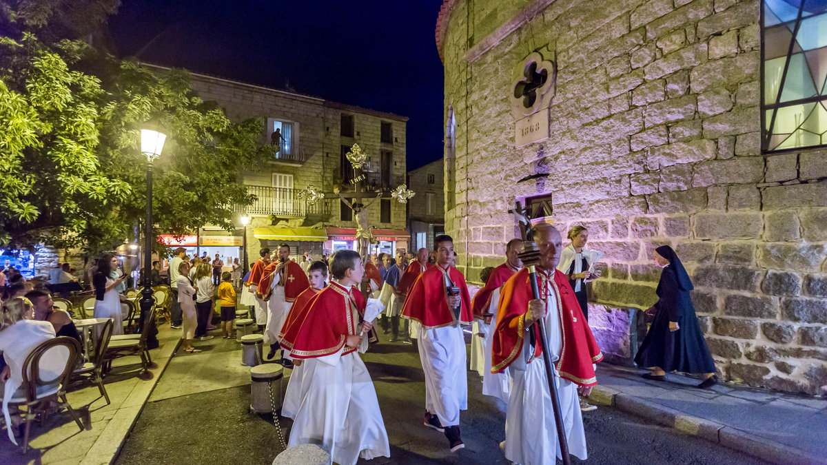 Confrérie - procession - corse