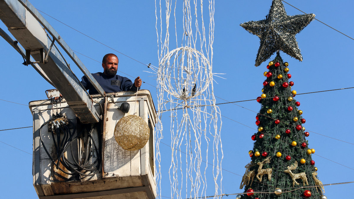 Decorating Manger Square in Bethlehem